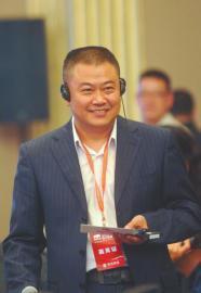 《舌尖2》導演陳曉卿亮相引關注 川菜比重加大，探討美食文化新篇章